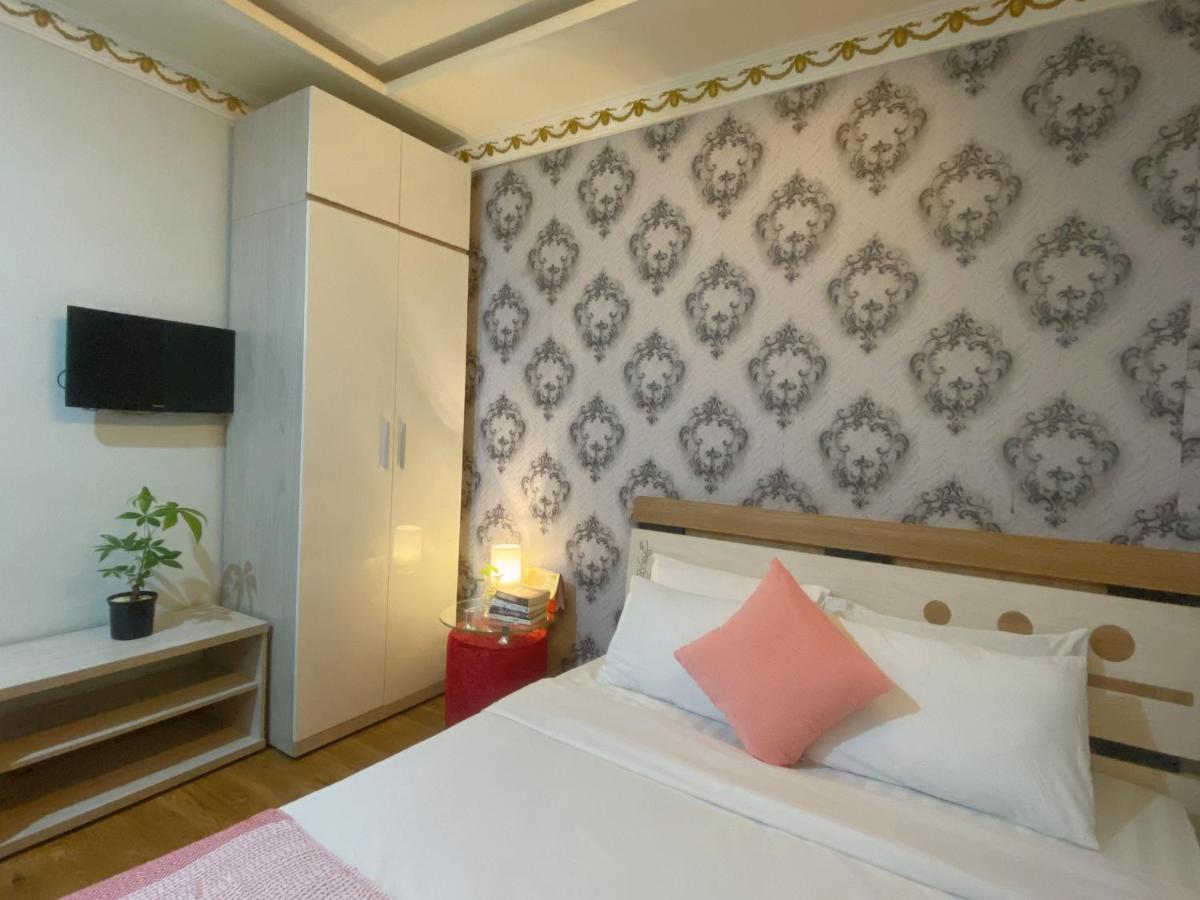 Crowne Bui Vien Hotel ホーチミン市 エクステリア 写真