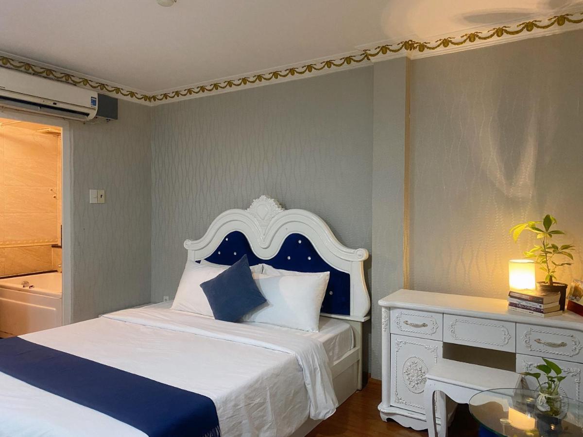Crowne Bui Vien Hotel ホーチミン市 エクステリア 写真