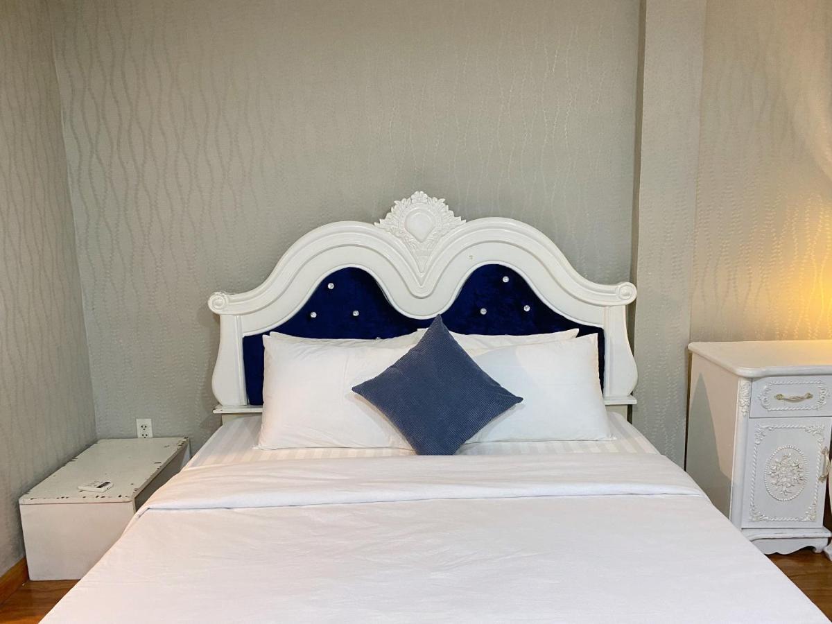 Crowne Bui Vien Hotel ホーチミン市 エクステリア 写真