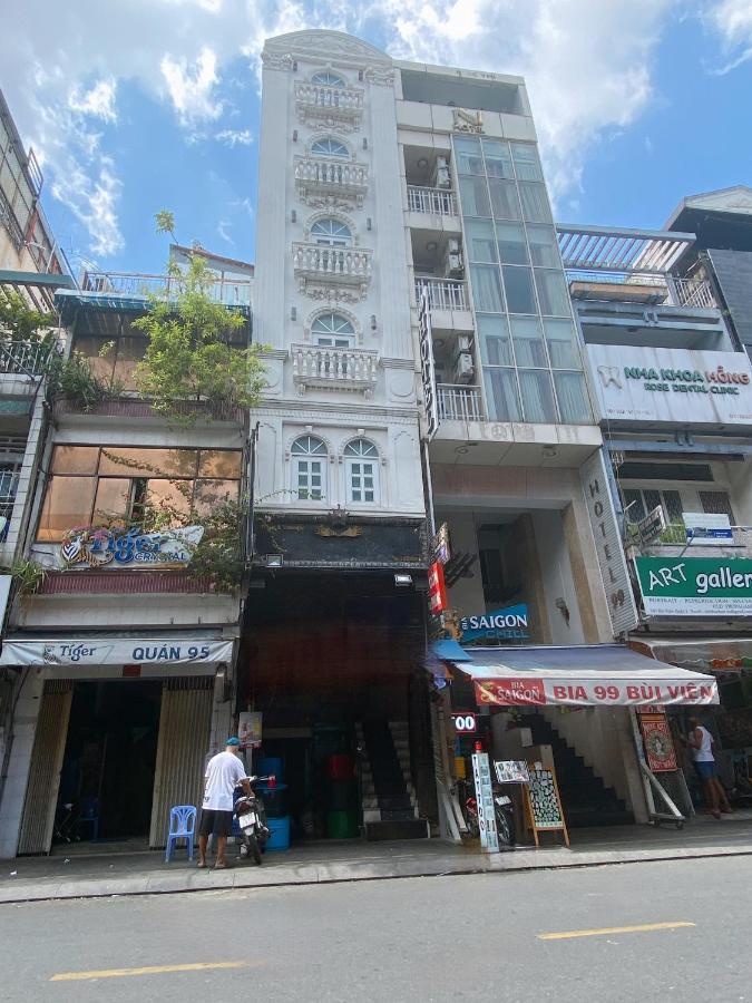 Crowne Bui Vien Hotel ホーチミン市 エクステリア 写真
