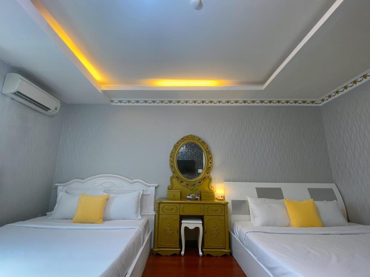 Crowne Bui Vien Hotel ホーチミン市 エクステリア 写真