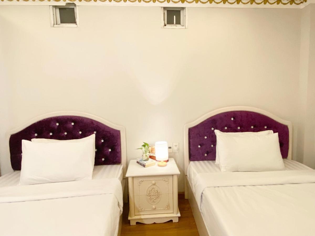 Crowne Bui Vien Hotel ホーチミン市 エクステリア 写真