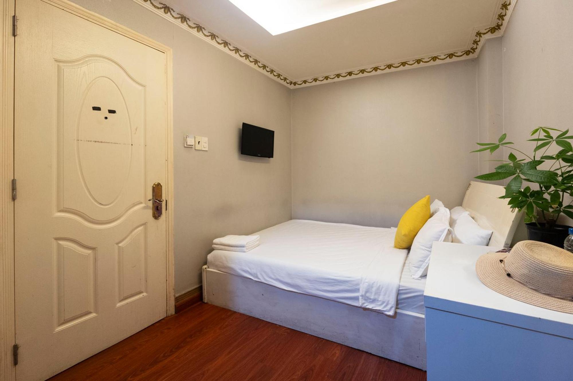 Crowne Bui Vien Hotel ホーチミン市 エクステリア 写真